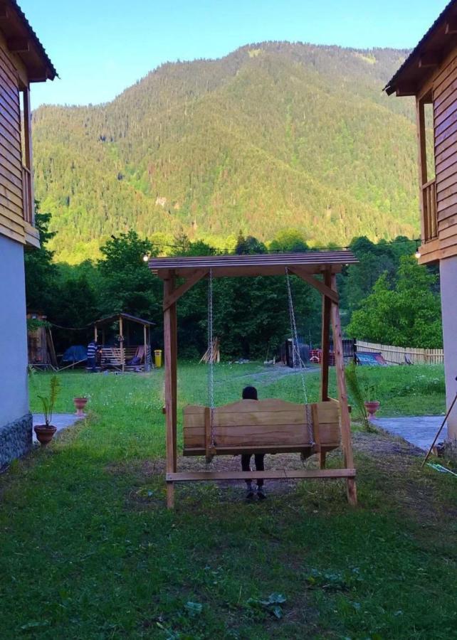 Hotel Chubezeni Mestia Buitenkant foto